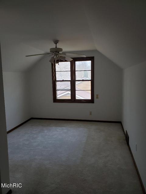 821 Park St, Belding, MI 48809 photo 13