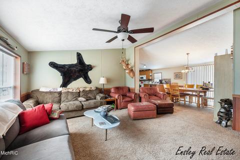 2192 E 40th St, White Cloud, MI 49349 photo 8