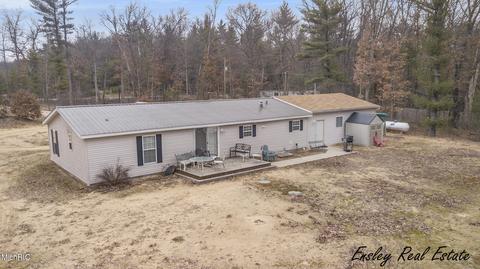 2192 E 40th St, White Cloud, MI 49349 photo 25