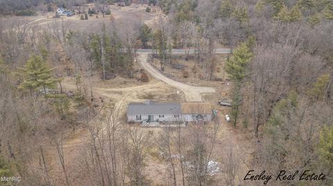 2192 E 40th St, White Cloud, MI 49349 photo 27