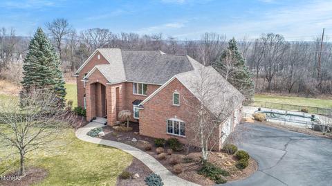 2178 Winding Oak Trl NE, Ada, MI 49301 photo 4