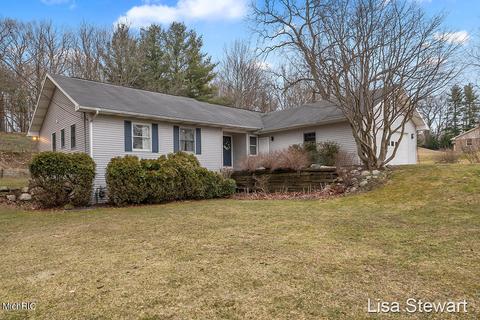 730 Ada Dr SE, Ada, MI 49301 photo 2