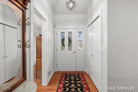 730 Ada Dr SE, Ada, MI 49301 photo 4
