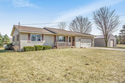 4237 26th St, Dorr, MI 49323 photo 1