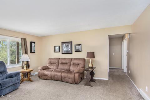 4237 26th St, Dorr, MI 49323 photo 6