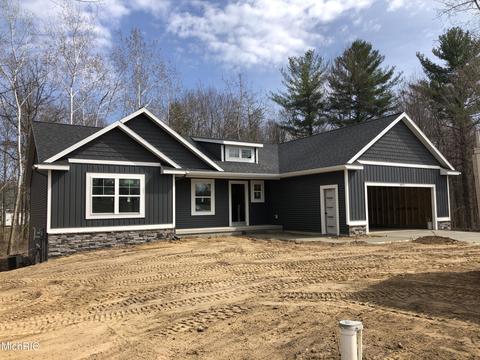 3871 18th St, Dorr, MI 49323 photo 2
