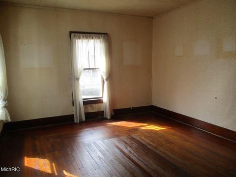 520 Maple St, Three Rivers, MI 49093 photo 7