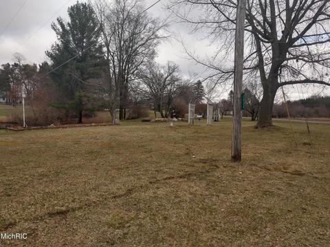 3030 Oak Dr SW, Stanton, MI 48888 photo 21