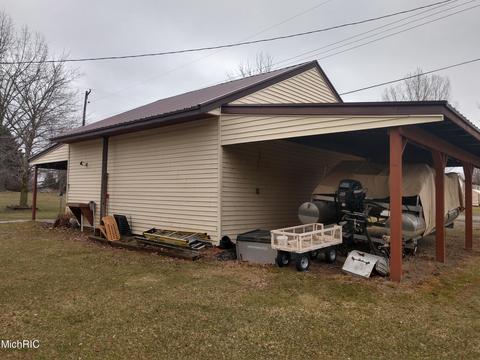 3030 Oak Dr SW, Stanton, MI 48888 photo 22