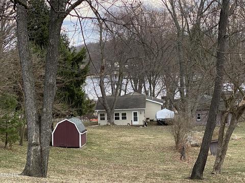 7531 Hakes Rd, Reading, MI 49274 photo 2
