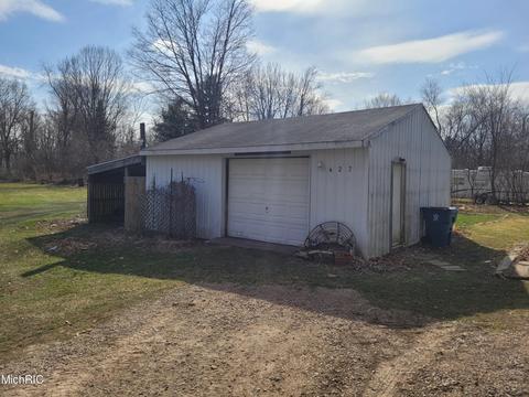 427 E Catherine St, Bellevue, MI 49021 photo 7