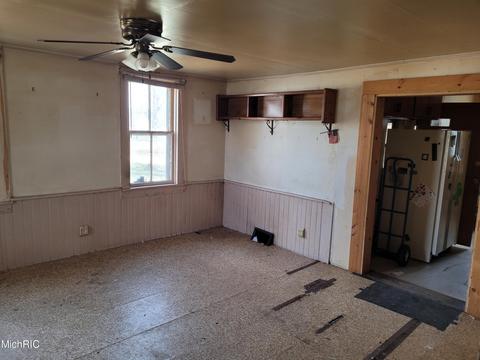 427 E Catherine St, Bellevue, MI 49021 photo 15