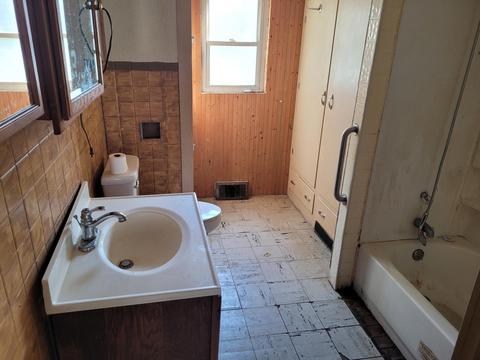 427 E Catherine St, Bellevue, MI 49021 photo 12