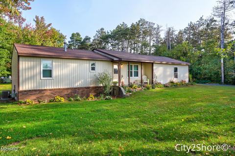1735 143rd Ave, Dorr, MI 49323 photo 2