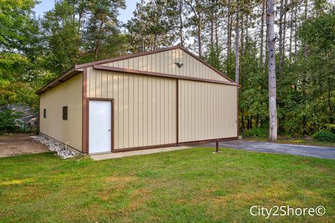 1735 143rd Ave, Dorr, MI 49323 photo 32