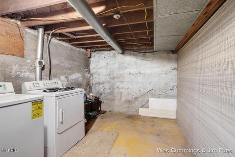 304 Vincent St, Belding, MI 48809 photo 15