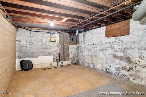 304 Vincent St, Belding, MI 48809 photo 17