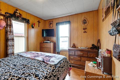 304 Vincent St, Belding, MI 48809 photo 13