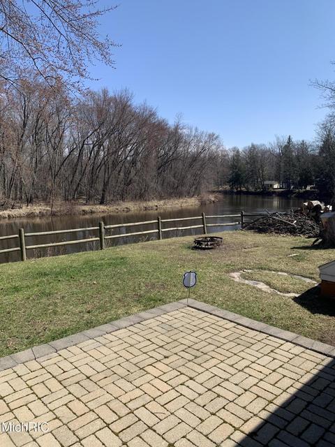 8680 Peninsula St, Sears, MI 49679 photo 2