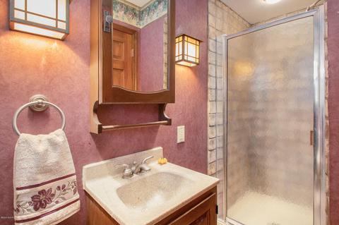 715 Pine St, Three Rivers, MI 49093 photo 9