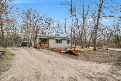 2812 W Cass Rd, Baldwin, MI 49304 photo 1