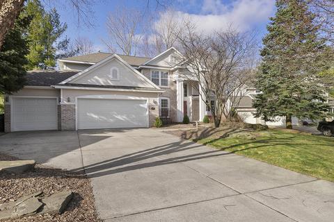 571 N Whitman Ct SE, Ada, MI 49301 photo 3