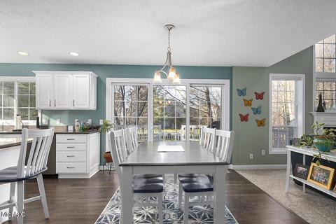 571 N Whitman Ct SE, Ada, MI 49301 photo 8