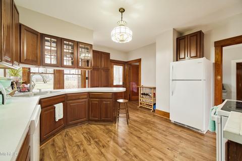 503 E Colby St, Whitehall, MI 49461 photo 32