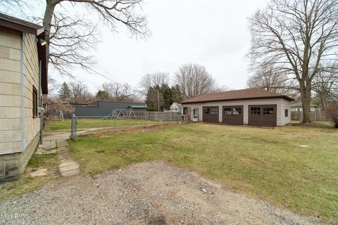 503 E Colby St, Whitehall, MI 49461 photo 13