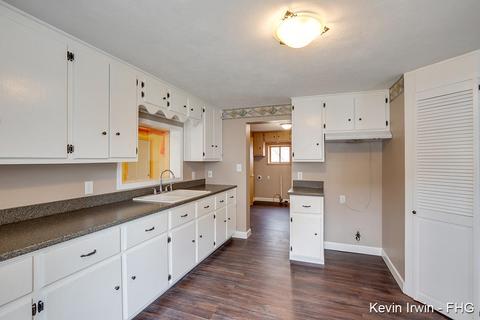 520 Merrick St, Belding, MI 48809 photo 14