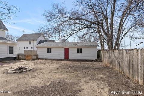 520 Merrick St, Belding, MI 48809 photo 35