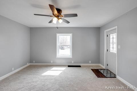 520 Merrick St, Belding, MI 48809 photo 4