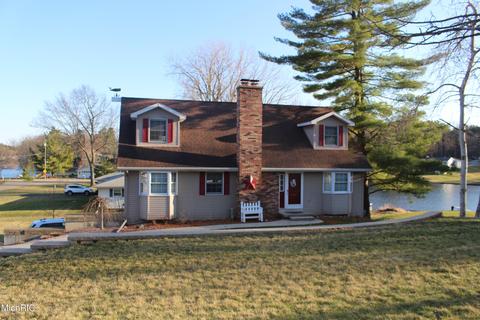 11660 Cedar Ct, Jerome, MI 49249 photo 2