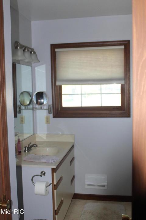 11660 Cedar Ct, Jerome, MI 49249 photo 13