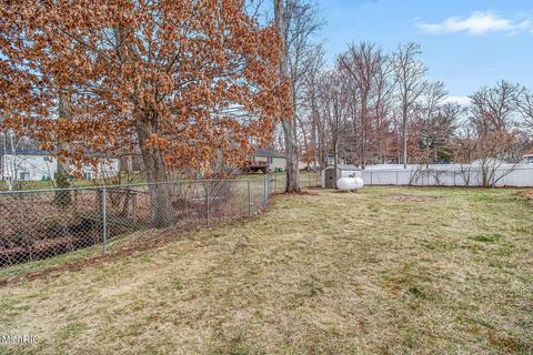 22 Oak Grove Rd, Springfield, MI 49037 photo 17
