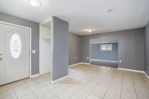 5 Cinderella Cir, Springfield, MI 49037 photo 8
