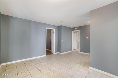 5 Cinderella Cir, Springfield, MI 49037 photo 9