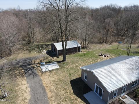 15305 N Main St, Buchanan, MI 49107 photo 41