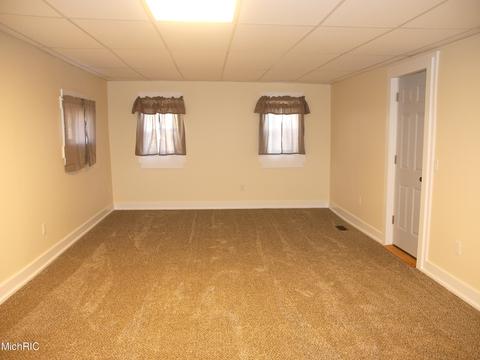 115 W Ann St, Belding, MI 48809 photo 9