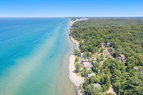 29853 Lake Bluff Dr, Covert, MI 49043 photo 9