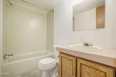 413 E Main St, Homer, MI 49245 photo 12