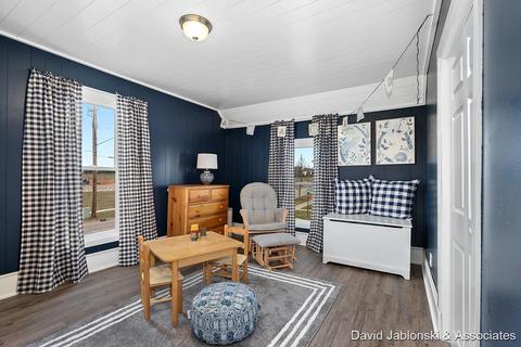 522 N Bridge St, Belding, MI 48809 photo 16