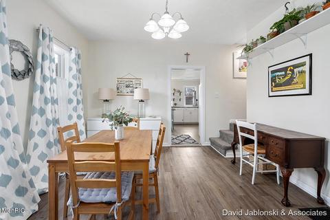522 N Bridge St, Belding, MI 48809 photo 10