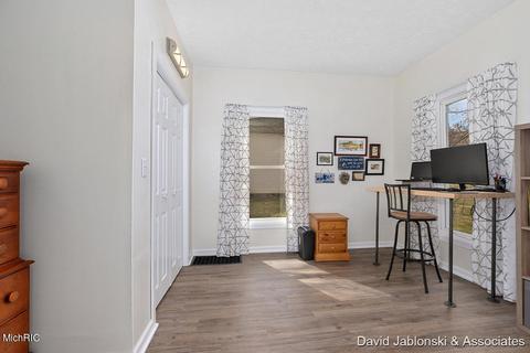 522 N Bridge St, Belding, MI 48809 photo 14
