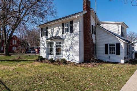 804 N Monroe St, Lowell, MI 49331 photo 4
