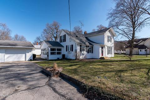 804 N Monroe St, Lowell, MI 49331 photo 7
