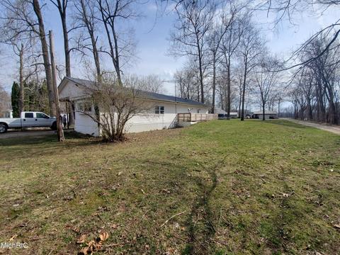 15012 Roberts Shores Dr, Constantine, MI 49042 photo 1