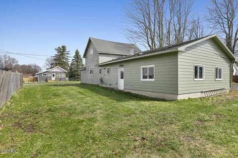 203 W Pine St, Edmore, MI 48829 photo 21