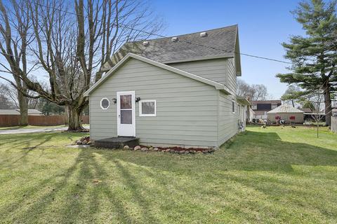 203 W Pine St, Edmore, MI 48829 photo 22