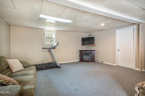 1814 S Oak Ave, White Cloud, MI 49349 photo 21
